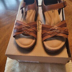 Clarks Tan Sandals Size 5 1/2 M (new in the box)